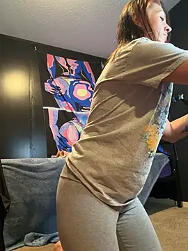 Snapshot of tastemecaroline chatting on March 6, 2026, 4:03 pm tastemecaroline online show from March 6, 2026, 4:03 pm