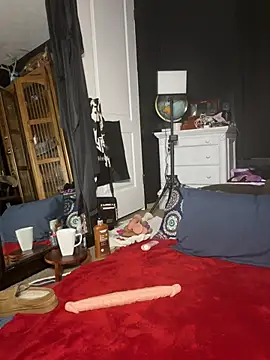 Snapshot of tastemecaroline chatting on April 6, 2026, 12:17 pm tastemecaroline online show from April 6, 2026, 12:17 pm