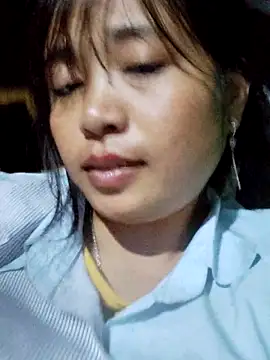 miumiu sexy2x online show from February 21, 2026, 12:50 pm