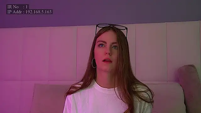 Snapshot of SofiaSarvain chatting on February 6, 2026, 6:11 pm SofiaSarvain online show from February 6, 2026, 6:11 pm