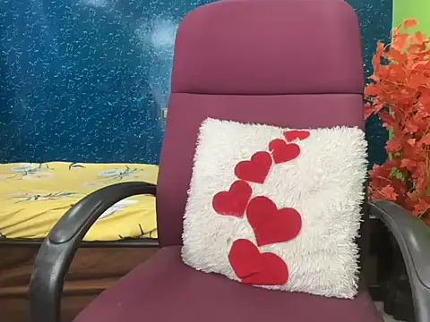 Brown-beauty online show from June 8, 2026, 8:58 am