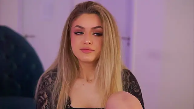 NayaQuinn online show from January 18, 2026, 7:06 pm