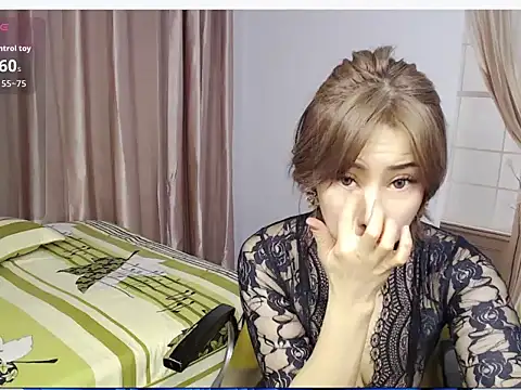 Snapshot of lucyyanyan chatting on February 13, 2026, 12:01 pm lucyyanyan online show from February 13, 2026, 12:01 pm