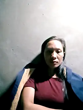 Snapshot of Diana-02 chatting on February 3, 2026, 10:04 pm Diana-02 online show from February 3, 2026, 10:04 pm