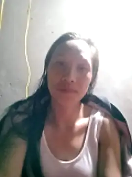 Snapshot of Diana-02 chatting on February 5, 2026, 8:46 pm Diana-02 online show from February 5, 2026, 8:46 pm