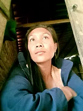 Snapshot of Diana-02 chatting on February 15, 2026, 12:29 am Diana-02 online show from February 15, 2026, 12:29 am