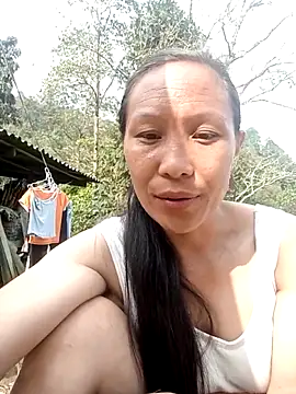 Snapshot of Diana-02 chatting on March 1, 2026, 2:24 am Diana-02 online show from March 1, 2026, 2:24 am