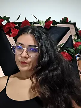 Freyarosse online show from February 17, 2026, 12:18 am