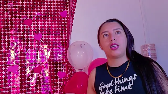 Mia C online show from February 17, 2026, 10:12 am