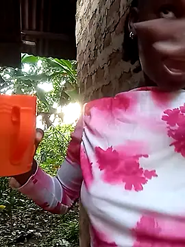 Pretty Barbie0 online show from March 11, 2026, 4:29 am