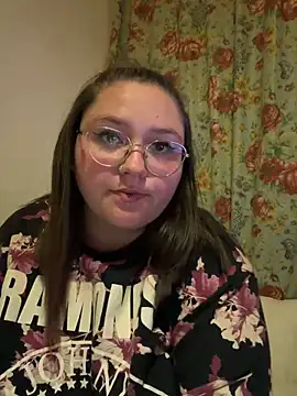  maracr19  online show from March 27, 2026, 9:58 pm