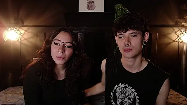 moonandzuko online show from January 14, 2026, 2:28 am