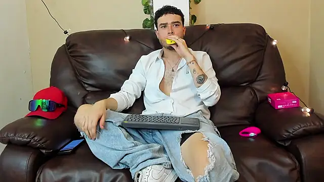 Snapshot of Salvattore_Muller chatting on February 21, 2026, 2:34 am Salvattore Muller online show from February 21, 2026, 2:34 am