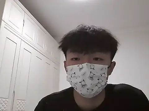 Snapshot of Chocolates-001 chatting on January 14, 2026, 12:33 pm Chocolates-001 online show from January 14, 2026, 12:33 pm