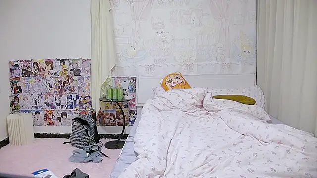 Chocolates-001 online show from April 12, 2026, 11:48 am