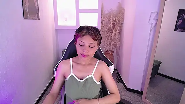 melodyy as online show from January 15, 2026, 12:32 pm