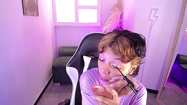 Snapshot of melodyy_as chatting on February 4, 2026, 1:06 pm melodyy as online show from February 4, 2026, 1:06 pm