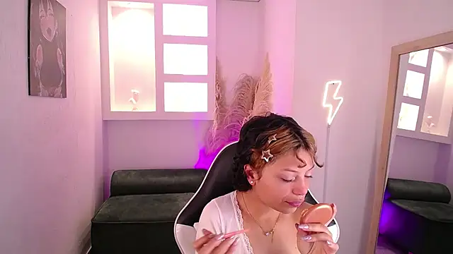 Snapshot of melodyy_as chatting on February 26, 2026, 12:26 pm melodyy as online show from February 26, 2026, 12:26 pm