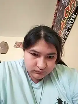 LauraHorny69 online show from June 14, 2026, 8:33 pm