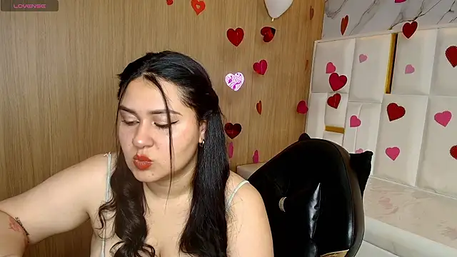 Snapshot of Zarath_tf chatting on February 19, 2026, 8:38 pm Zarath tf online show from February 19, 2026, 8:38 pm