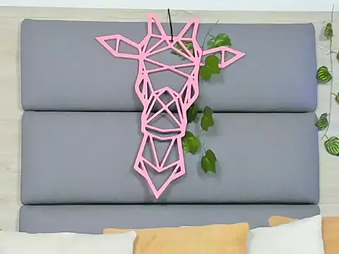 Snapshot of alannawillde chatting on January 15, 2026, 11:26 am alannawillde online show from January 15, 2026, 11:26 am