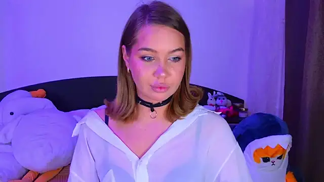 Snapshot of SilverHanna chatting on February 13, 2026, 12:28 am SilverHanna online show from February 13, 2026, 12:28 am