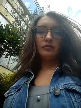 Karla-giraldo 1 online show from February 11, 2026, 4:01 pm