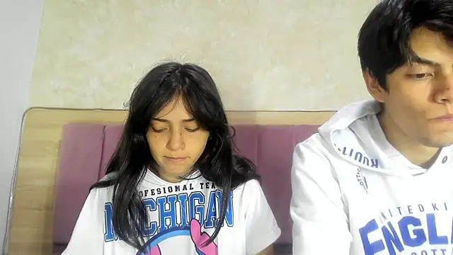 Snapshot of acoralivecm101 chatting on February 5, 2026, 3:33 am acoralivecm101 online show from February 5, 2026, 3:33 am