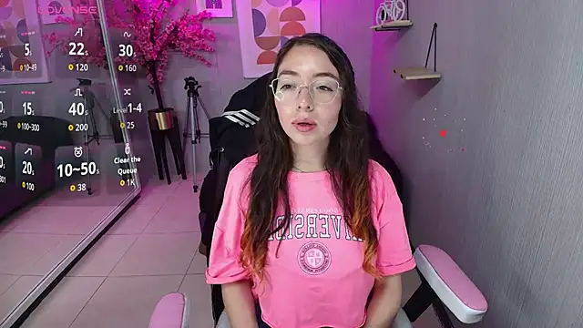 Veronica miiller online show from March 4, 2026, 7:20 pm