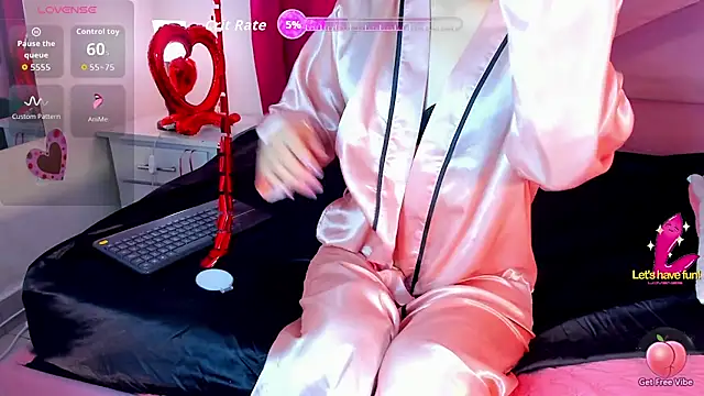 Snapshot of LilibetWeber chatting on February 16, 2026, 12:12 pm LilibetWeber online show from February 16, 2026, 12:12 pm