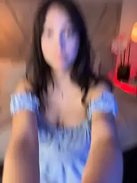 Snapshot of TeaseDollXXX chatting on February 3, 2026, 3:04 am TeaseDollXXX online show from February 3, 2026, 3:04 am