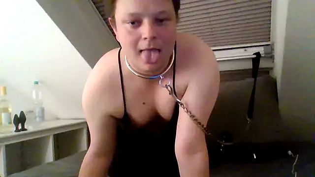 Leylasissyslut online show from January 14, 2026, 6:02 pm