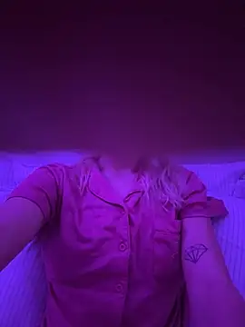 Snapshot of SexySkiBunny chatting on January 14, 2026, 6:30 am SexySkiBunny online show from January 14, 2026, 6:30 am