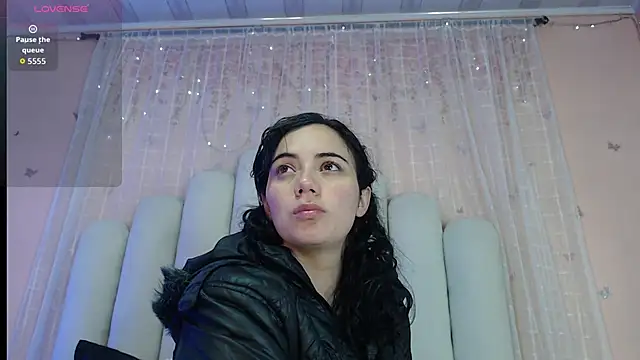 RoseConor  online show from February 12, 2026, 3:12 am