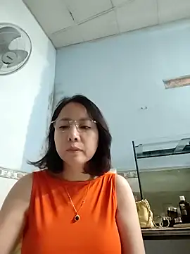 Snapshot of Famrita chatting on February 17, 2026, 2:19 am Famrita online show from February 17, 2026, 2:19 am