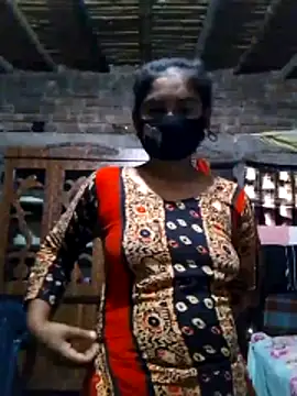 Hot Sweeti online show from March 7, 2026, 6:21 am