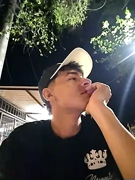 attractive-sexx online show from April 16, 2026, 1:28 am