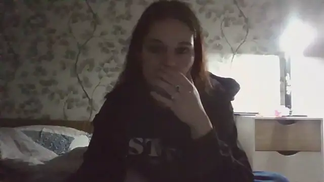 Snapshot of NyraLuna chatting on March 2, 2026, 9:43 pm NyraLuna online show from March 2, 2026, 9:43 pm