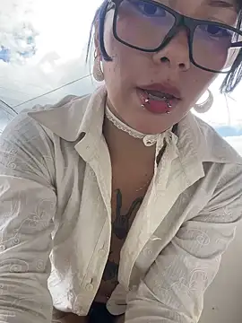 Namii cute online show from January 16, 2026, 6:56 pm