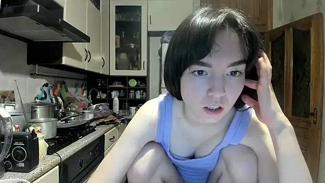 Snapshot of Kiticat chatting on March 4, 2026, 6:47 pm Kiticat online show from March 4, 2026, 6:47 pm