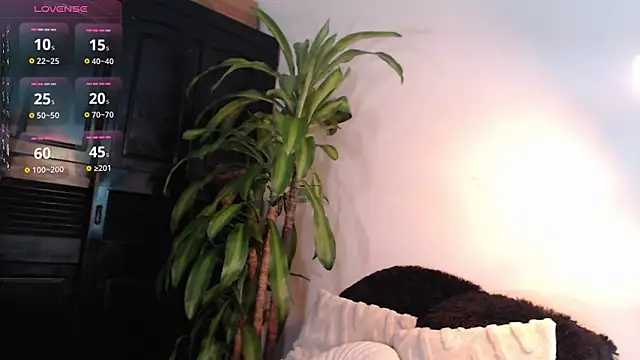 Snapshot of Mia_Volkova_ chatting on May 9, 2026, 1:27 pm Mia Volkova online show from May 9, 2026, 1:27 pm