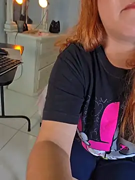 Snapshot of _Luciana_1 chatting on February 14, 2026, 9:44 pm Luciana 1 online show from February 14, 2026, 9:44 pm