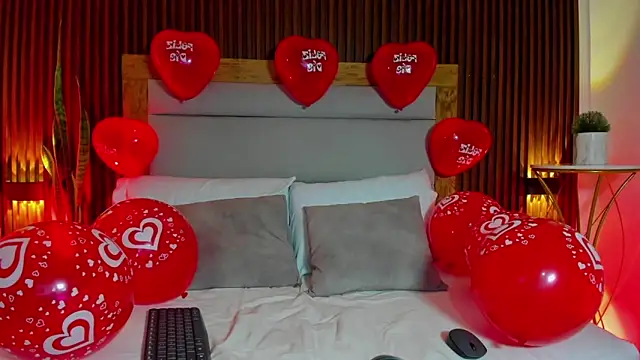 Snapshot of ivette_swan chatting on February 14, 2026, 1:08 pm ivette swan online show from February 14, 2026, 1:08 pm