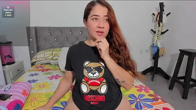 Snapshot of naive_natty10 chatting on February 25, 2026, 10:14 am naive natty10 online show from February 25, 2026, 10:14 am