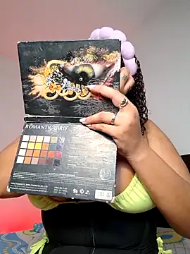 Snapshot of curly_girl_31 chatting on February 2, 2026, 6:28 pm curly girl 31 online show from February 2, 2026, 6:28 pm