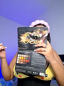 Snapshot of curly_girl_31 chatting on February 3, 2026, 6:24 pm curly girl 31 online show from February 3, 2026, 6:24 pm