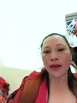 Snapshot of Jooj- chatting on February 16, 2026, 5:53 pm Jooj- online show from February 16, 2026, 5:53 pm