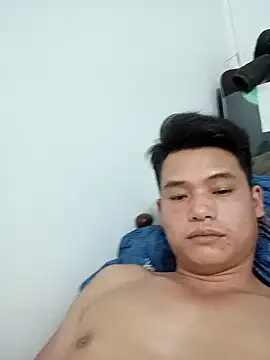 Snapshot of Maycute18 chatting on March 1, 2026, 1:46 pm Maycute18 online show from March 1, 2026, 1:46 pm