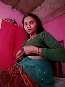 Juli rathore online show from March 4, 2026, 9:48 am