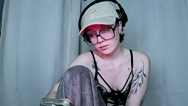 Snapshot of ju_juliette chatting on February 26, 2026, 8:41 pm ju juliette online show from February 26, 2026, 8:41 pm